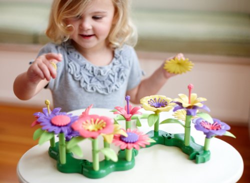Green Toys Build a Bouquet Flower Set