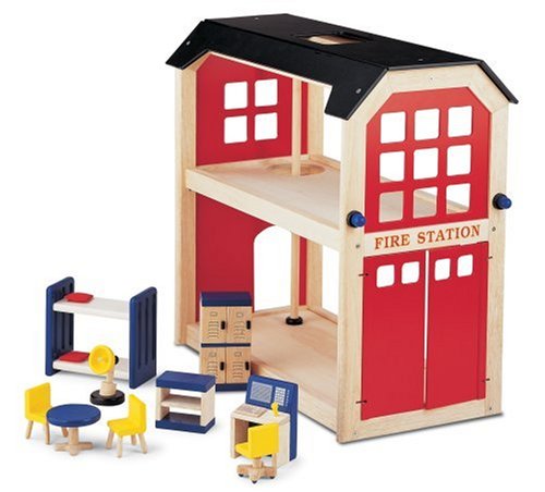 Pintoy Wooden Fire Station & Accessories
